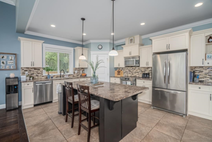 Breakfast Nook Photo of 32605 Maynard Place, Mission, BC