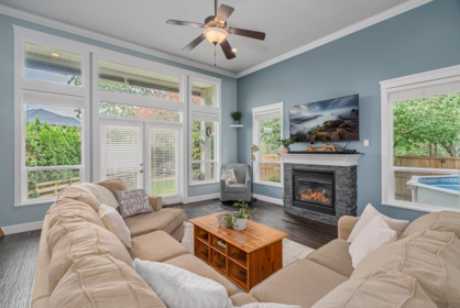 Living Room Photo of 32605 Maynard Place, Mission, BC