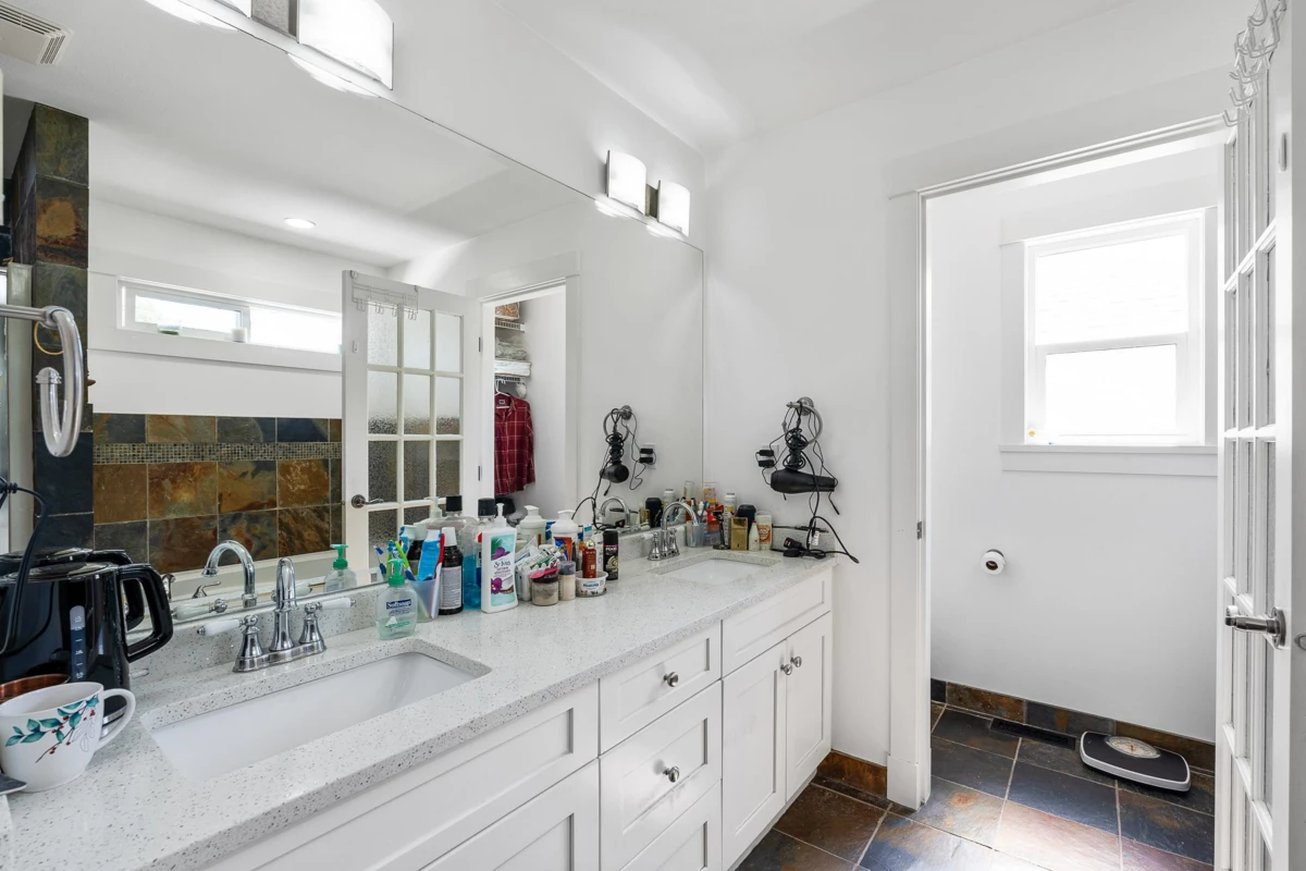 Basement Recreation Room Photo of 7051 196b Street, Langley, BC