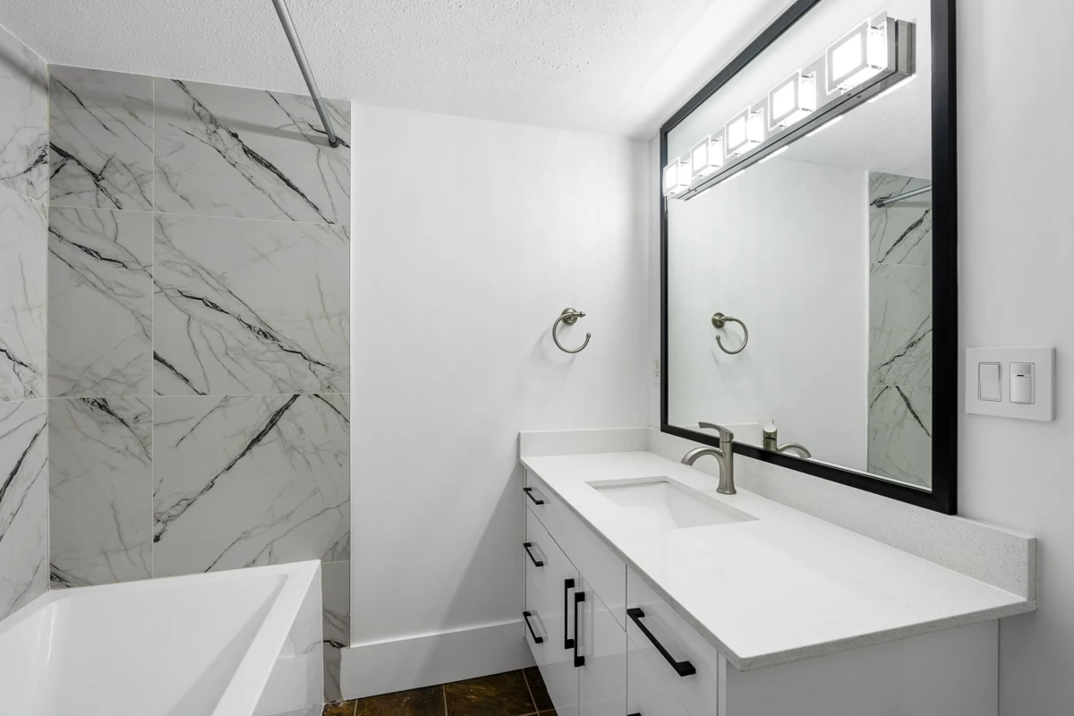 Hot Tub / Spa Photo of 7051 196b Street, Langley, BC