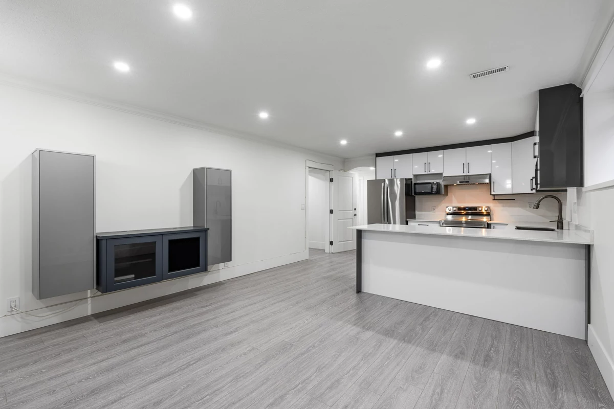 Swimming Pool Photo of 7051 196b Street, Langley, BC