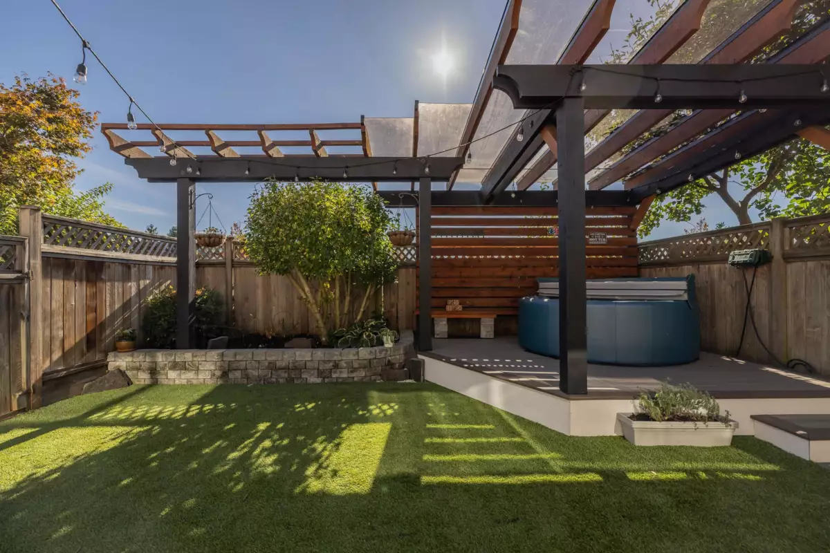 Outdoor Kitchen Photo of 13 1872 Harbour Street, Port Coquitlam, BC
