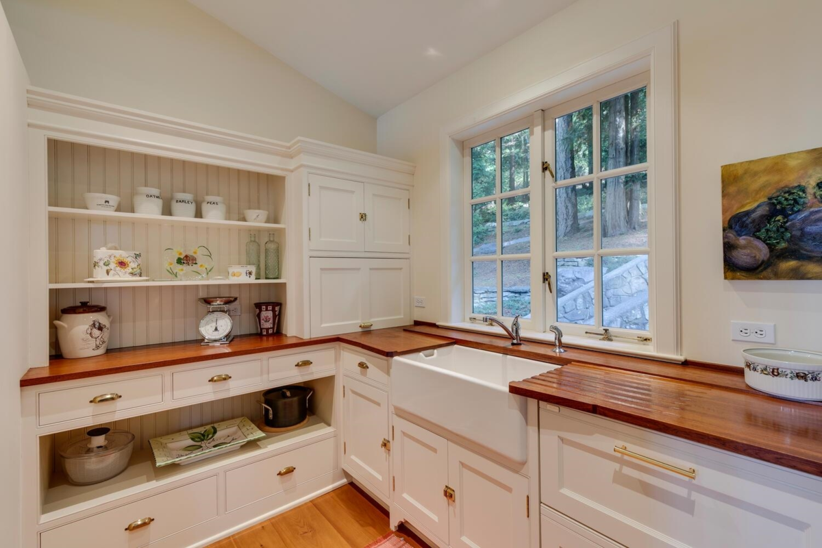 Office / Den Photo of 1289 Gower Point Road, Gibsons, BC