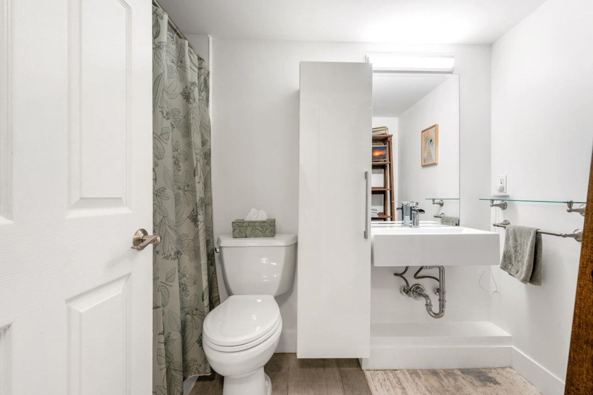 Bedroom 4 Photo of 101 525 Agnes Street, New Westminster, BC