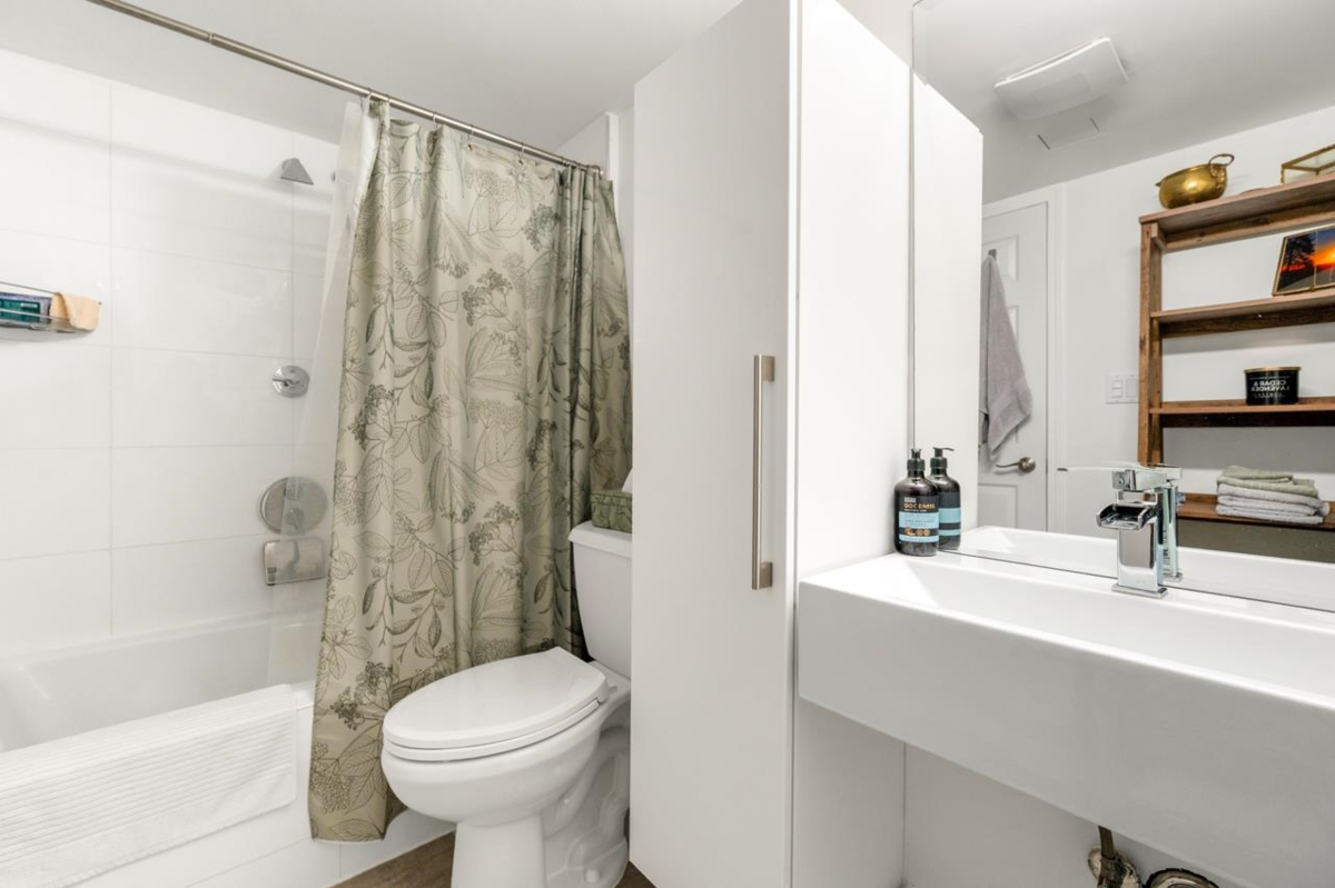 Guest Bathroom Photo of 101 525 Agnes Street, New Westminster, BC