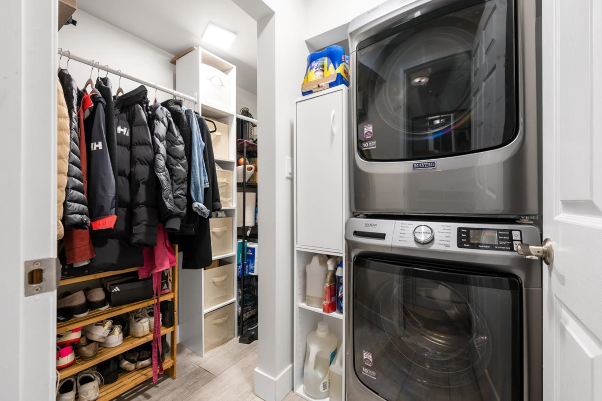 Office / Den Photo of 101 525 Agnes Street, New Westminster, BC