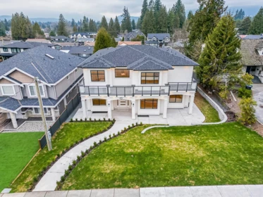 Hot Tub / Spa Photo of 897 Cottonwood Avenue, Coquitlam, BC