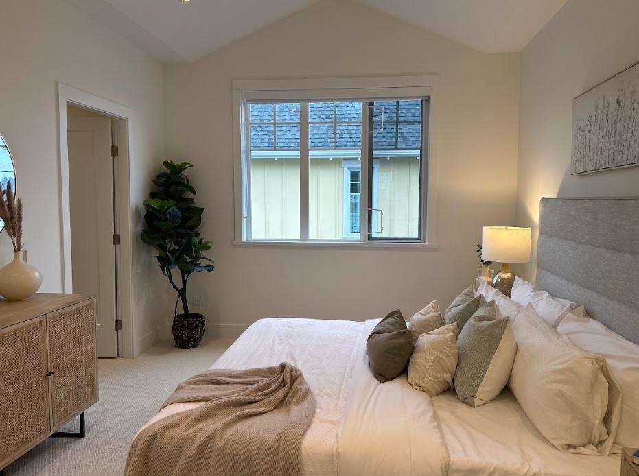 Family Room Photo of 3 6378 Dairy Avenue, Tsawwassen, BC