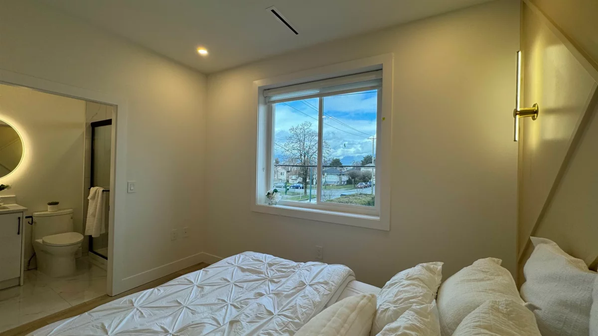 Bedroom 4 Photo of 1 2703 E 3rd Avenue, Vancouver, BC