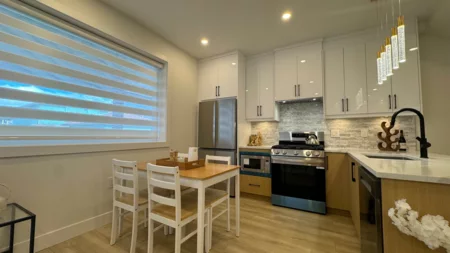 1 2703 E 3rd Avenue, Vancouver, BC, Vancouver — Half Duplex for sale