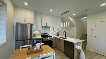 1 2703 E 3rd Avenue, Vancouver, BC, Vancouver — Half Duplex for sale