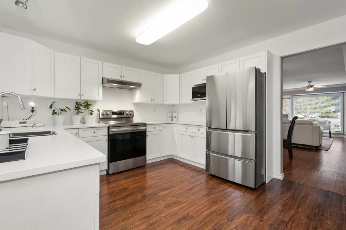Primary Bathroom Photo of 32 349 Walnut Avenue, Harrison Hot Springs, BC