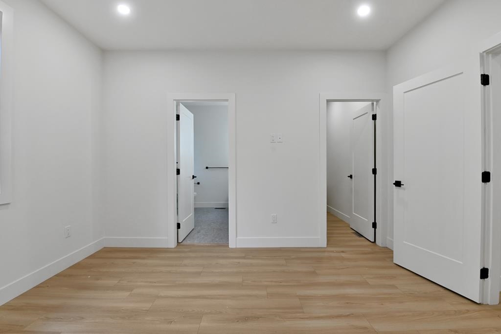 Breakfast Nook Photo of 32905 3 Avenue, Mission, BC