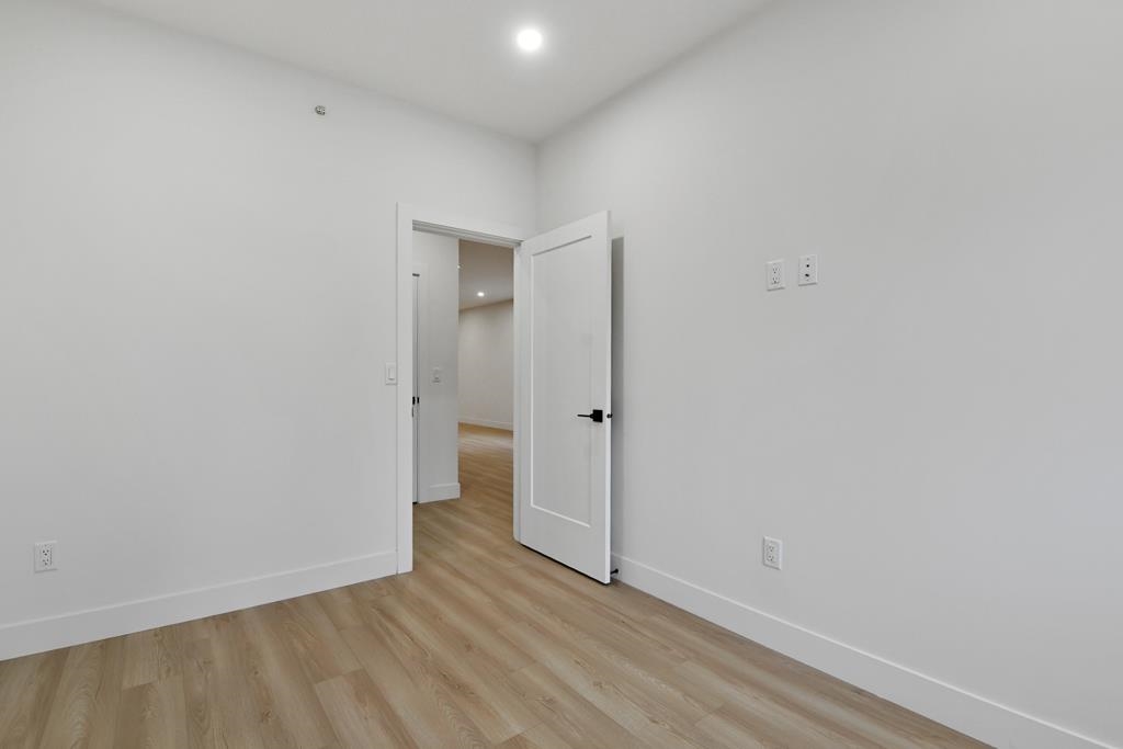 Hallway Photo of 32905 3 Avenue, Mission, BC