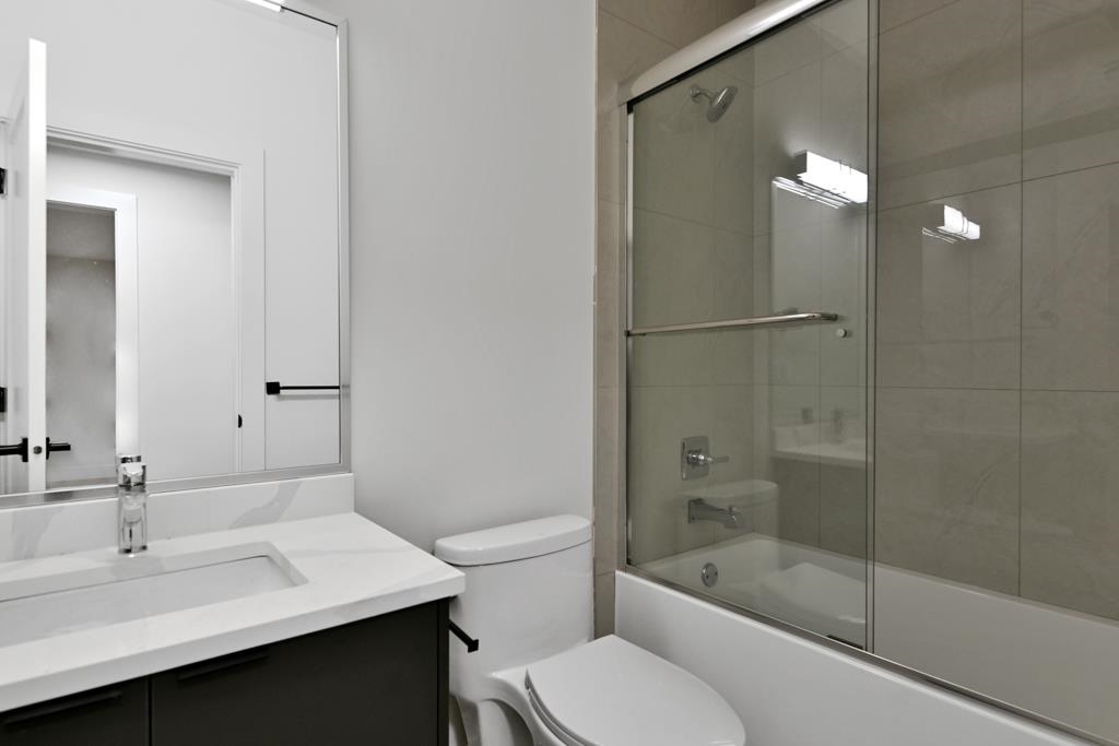 Hot Tub / Spa Photo of 32905 3 Avenue, Mission, BC