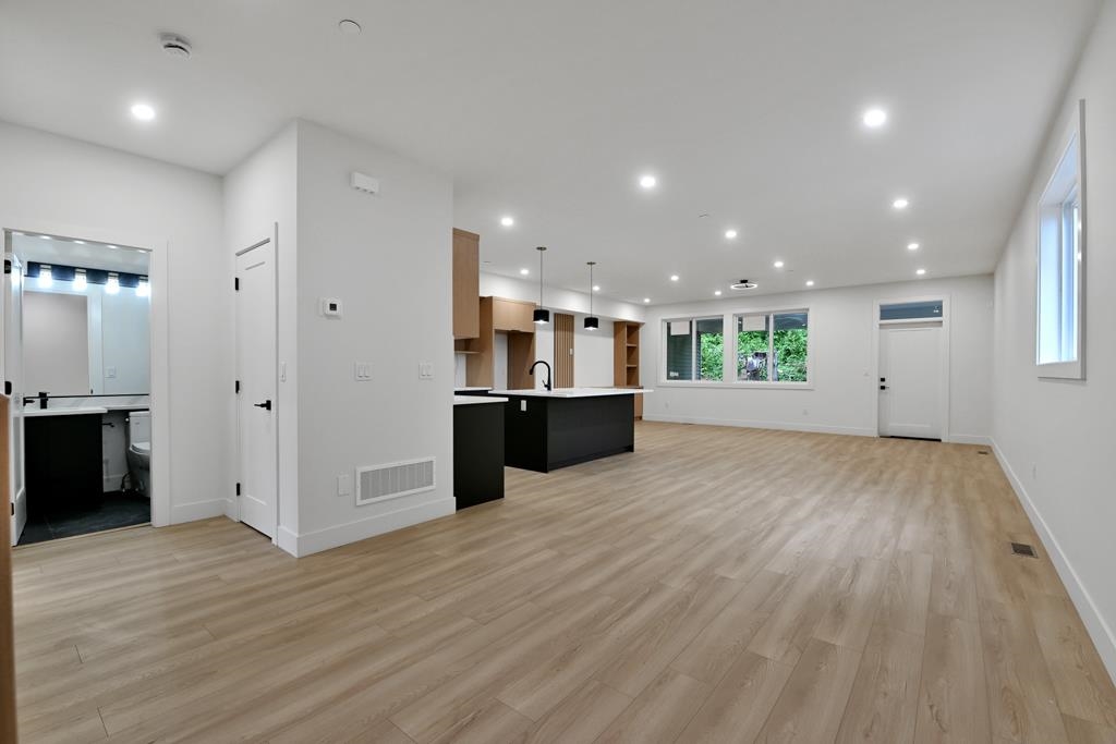 Loft / Bonus Room Photo of 32905 3 Avenue, Mission, BC