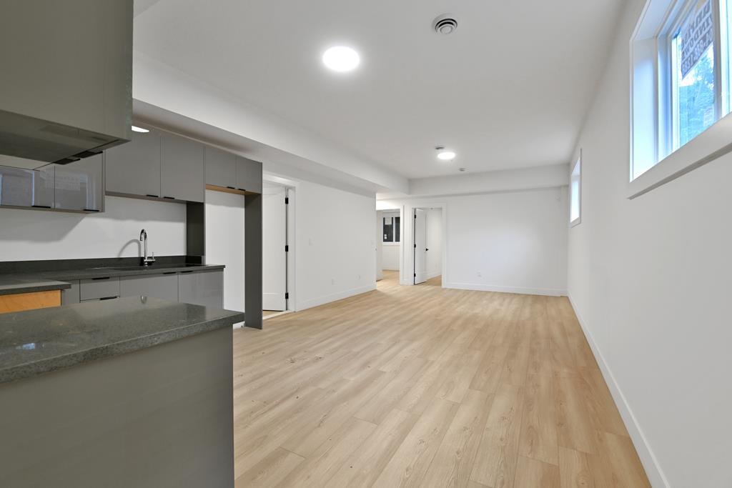 Outdoor Deck Photo of 32905 3 Avenue, Mission, BC