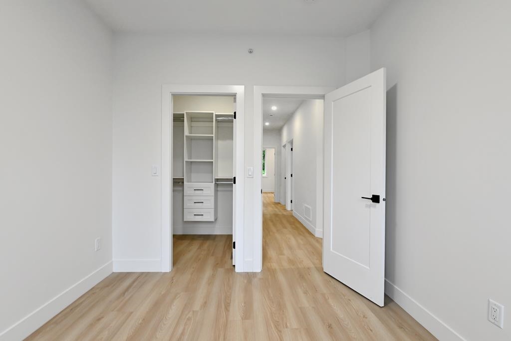 Powder Room Photo of 32905 3 Avenue, Mission, BC