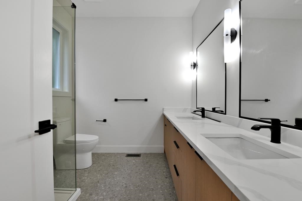 Primary Bedroom Photo of 32905 3 Avenue, Mission, BC