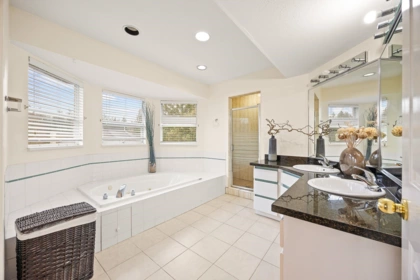 Laundry Room Photo of 14969 24a Avenue, Surrey, BC