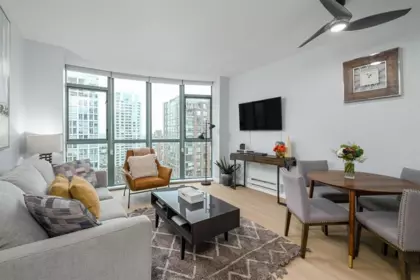 1105 1383 Howe Street, Vancouver, BC, Vancouver — Apartment/Condo for sale