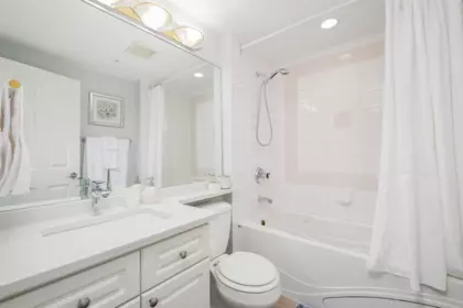 Guest Bathroom Photo of 1105 1383 Howe Street, Vancouver, BC