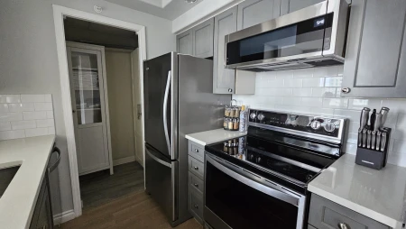 Pantry Photo of 1105 1383 Howe Street, Vancouver, BC
