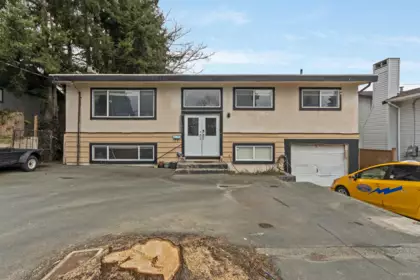 Office / Den Photo of 13553 84 Avenue, Surrey, BC