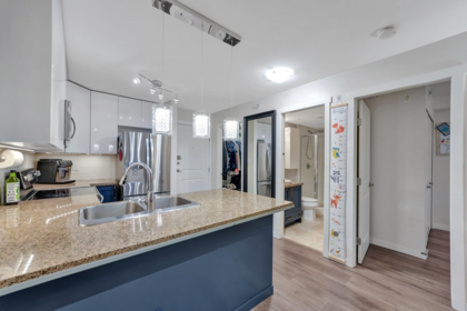 PH6 2373 Atkins Avenue, Port Coquitlam, BC, Port Coquitlam — Apartment/Condo for sale