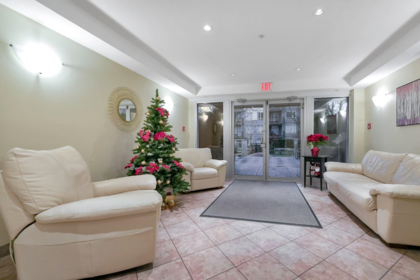 Swimming Pool Photo of PH6 2373 Atkins Avenue, Port Coquitlam, BC
