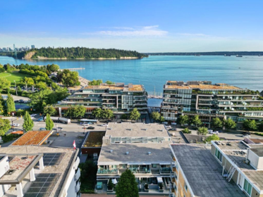 203 1331 Marine Drive, West Vancouver, BC, West Vancouver — Apartment/Condo for sale
