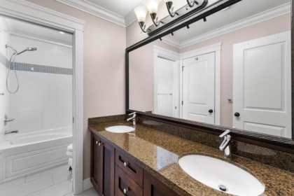 Mudroom Photo of 6746 191a Street, Surrey, BC