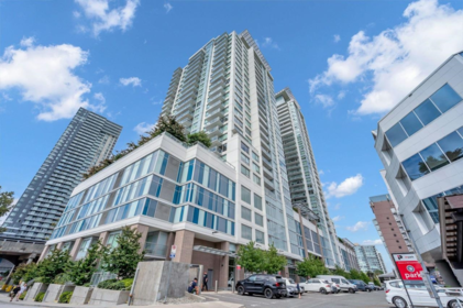 902 988 Quayside Drive, New Westminster, BC, New Westminster — Apartment/Condo for sale