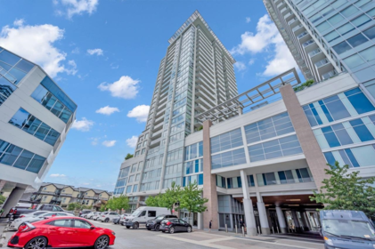 902 988 Quayside Drive, New Westminster, BC, New Westminster — Apartment/Condo for sale