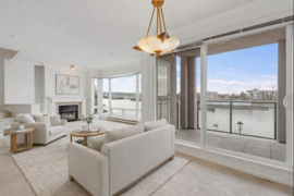 305 8 Laguna Court, New Westminster, BC