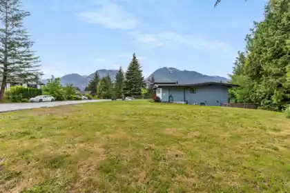 Garden / Landscaping Photo of 2361 Friedel Crescent, Squamish, BC