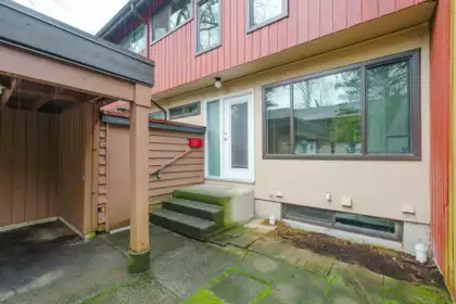 4686 Fernglen Place, Burnaby, BC, Burnaby — Townhouse for sale