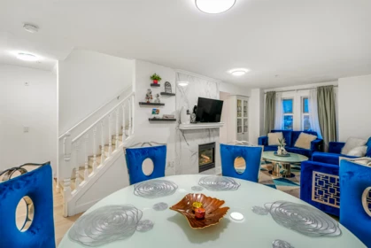 Breakfast Nook Photo of 5 15432 16a Avenue, Surrey, BC