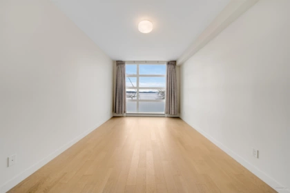 Loft / Bonus Room Photo of 301 1150 Oxford Street, White Rock, BC