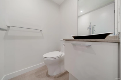 Powder Room Photo of 301 1150 Oxford Street, White Rock, BC