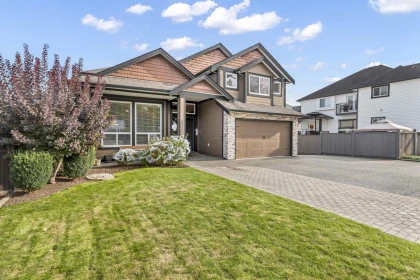 2620 270b Street, Langley, BC, Langley — Single Family Residence for sale