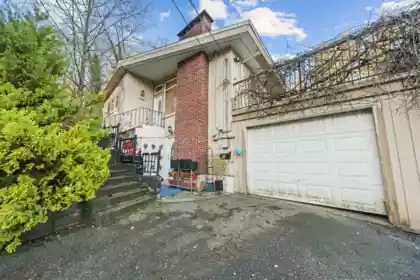 1940 St Johns Street, Port Moody, BC