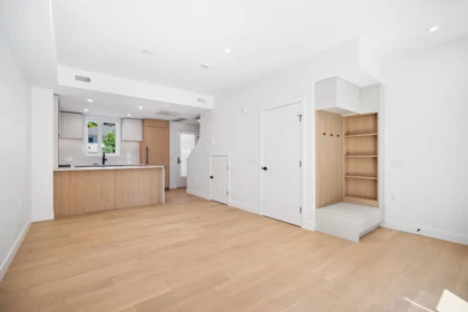 Breakfast Nook Photo of 123 725 W 49 Avenue, Vancouver, BC