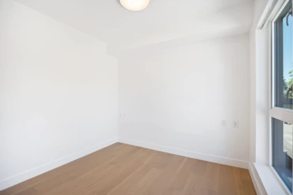 Hallway Photo of 123 725 W 49 Avenue, Vancouver, BC