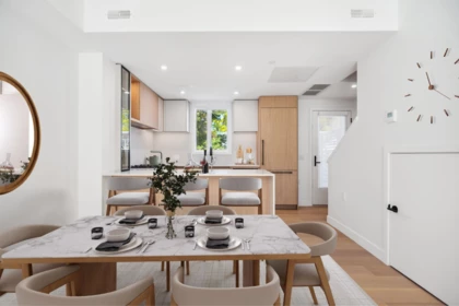 Kitchen Island Photo of 123 725 W 49 Avenue, Vancouver, BC