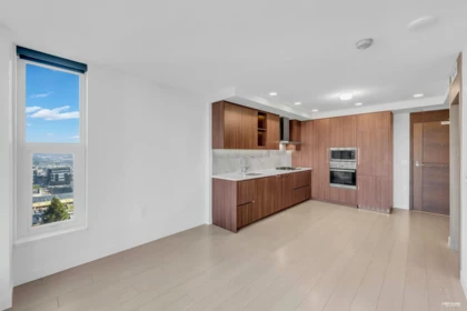 Kitchen Island Photo of 2208 455 Sw Marine Drive, Vancouver, BC