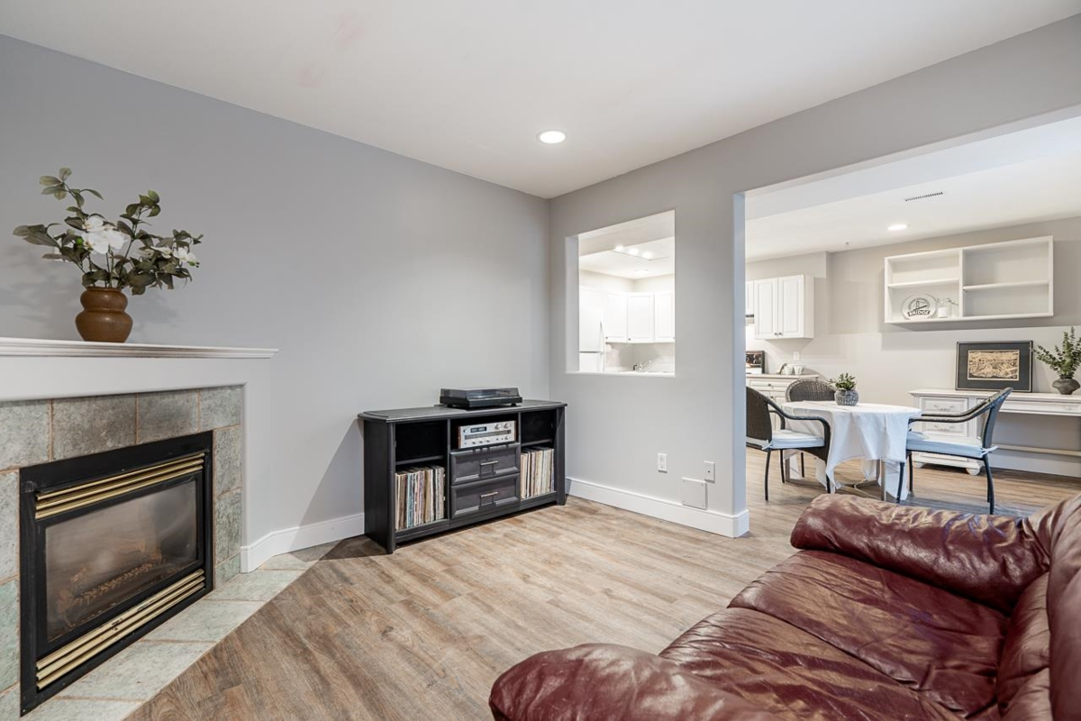 Bedroom 4 Photo of 912 Habgood Street, White Rock, BC