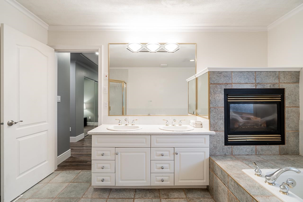 Primary Bedroom Photo of 912 Habgood Street, White Rock, BC