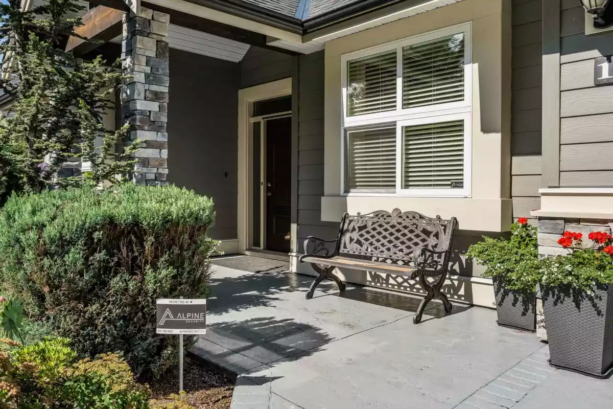 Breakfast Nook Photo of 1 45348 Magdalena Place, Cultus Lake, BC