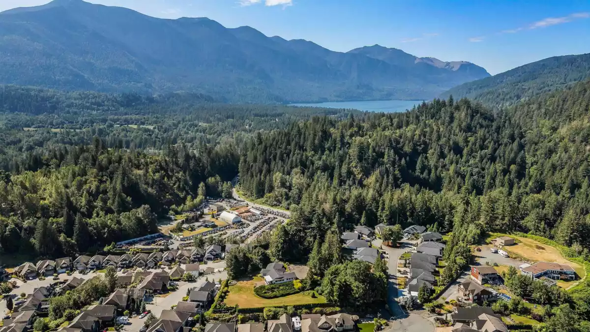 Fitness Center Photo Near 1 45348 Magdalena Place, Cultus Lake, BC